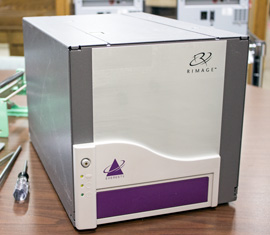 We review the 2nd generation Everest printer released by Rimage.